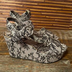 Authentic Dolce And Gabbana Sandals 37.5